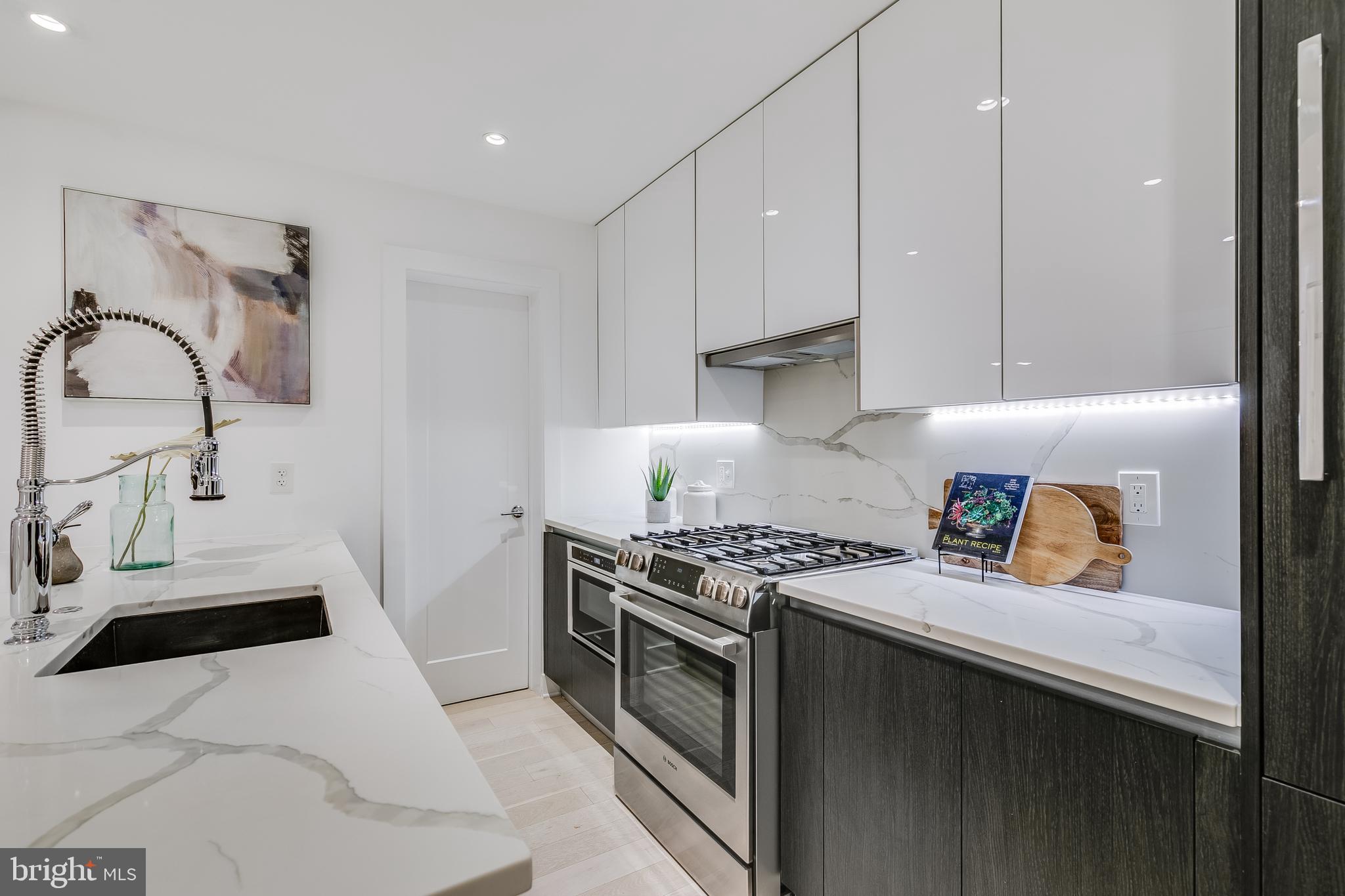 1745 N STREET NW Unit: G01