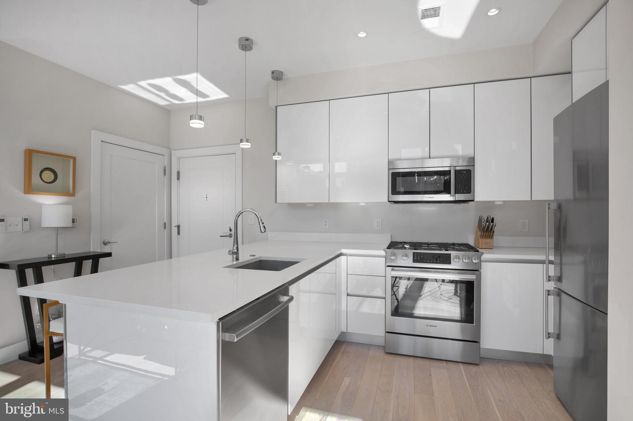 1745 N Street NW Unit: 606