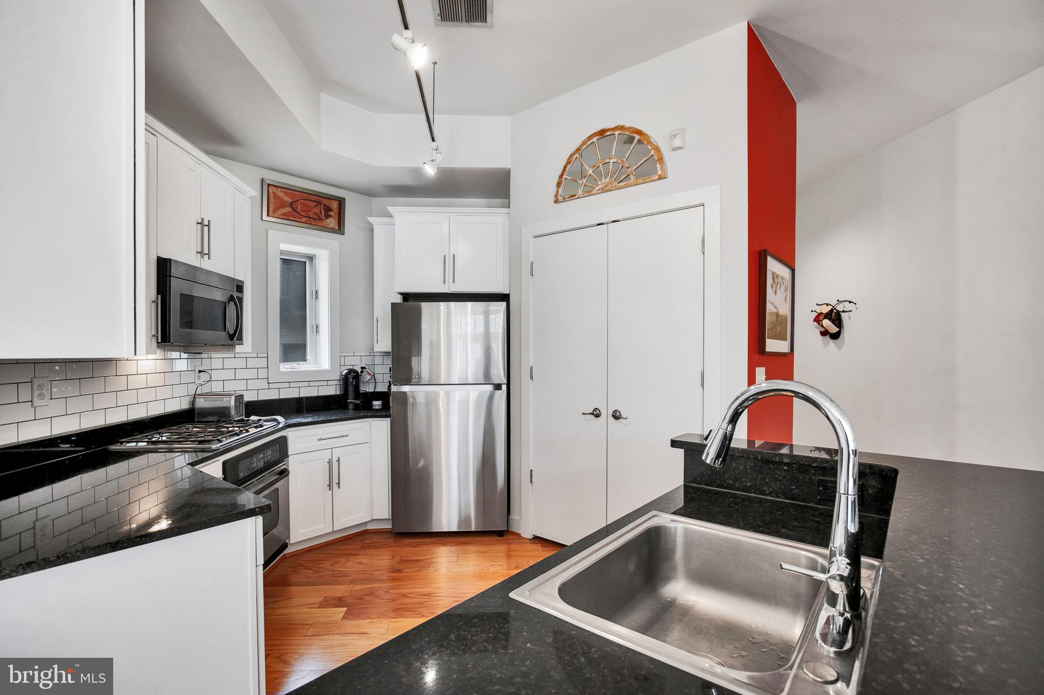 2357 Champlain St NW #302