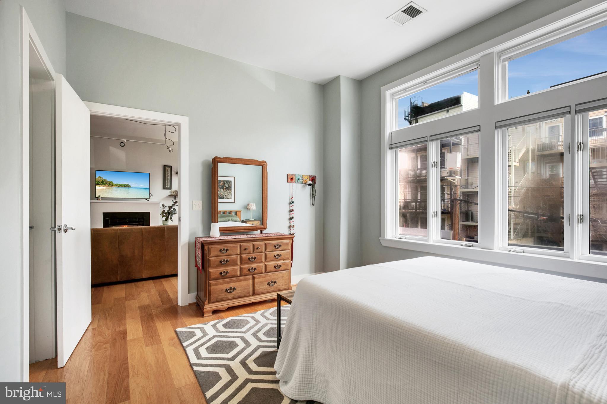 2357 Champlain St NW #302