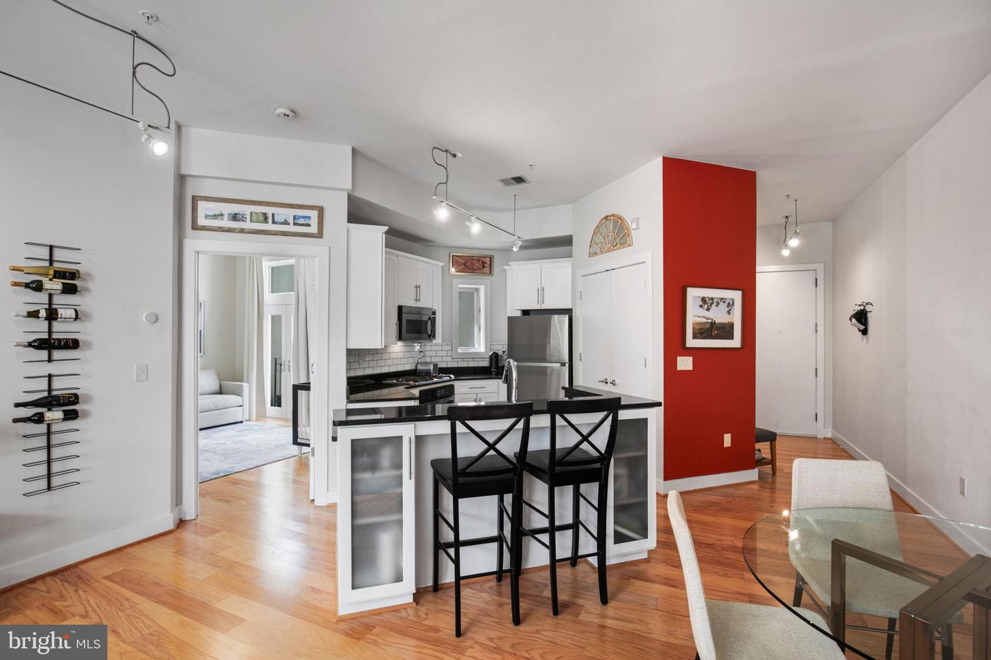 2357 Champlain St NW #302