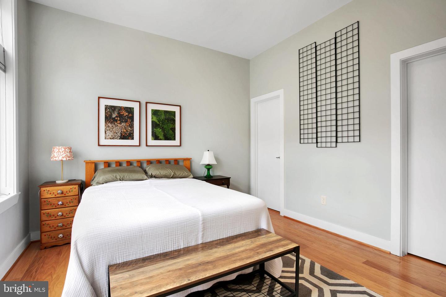2357 Champlain St NW #302
