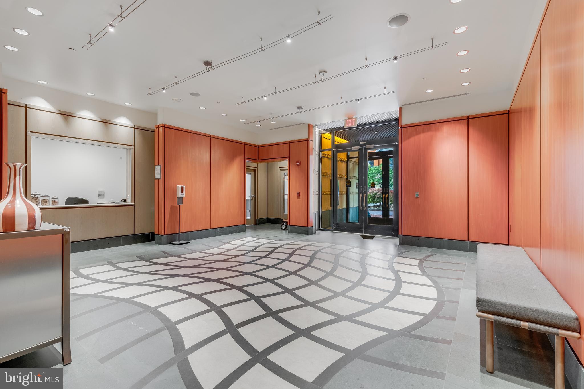 400 MASSACHUSETTS AVE NW #905