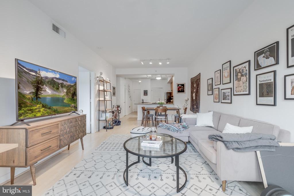 400 MASSACHUSETTS AVE NW #905