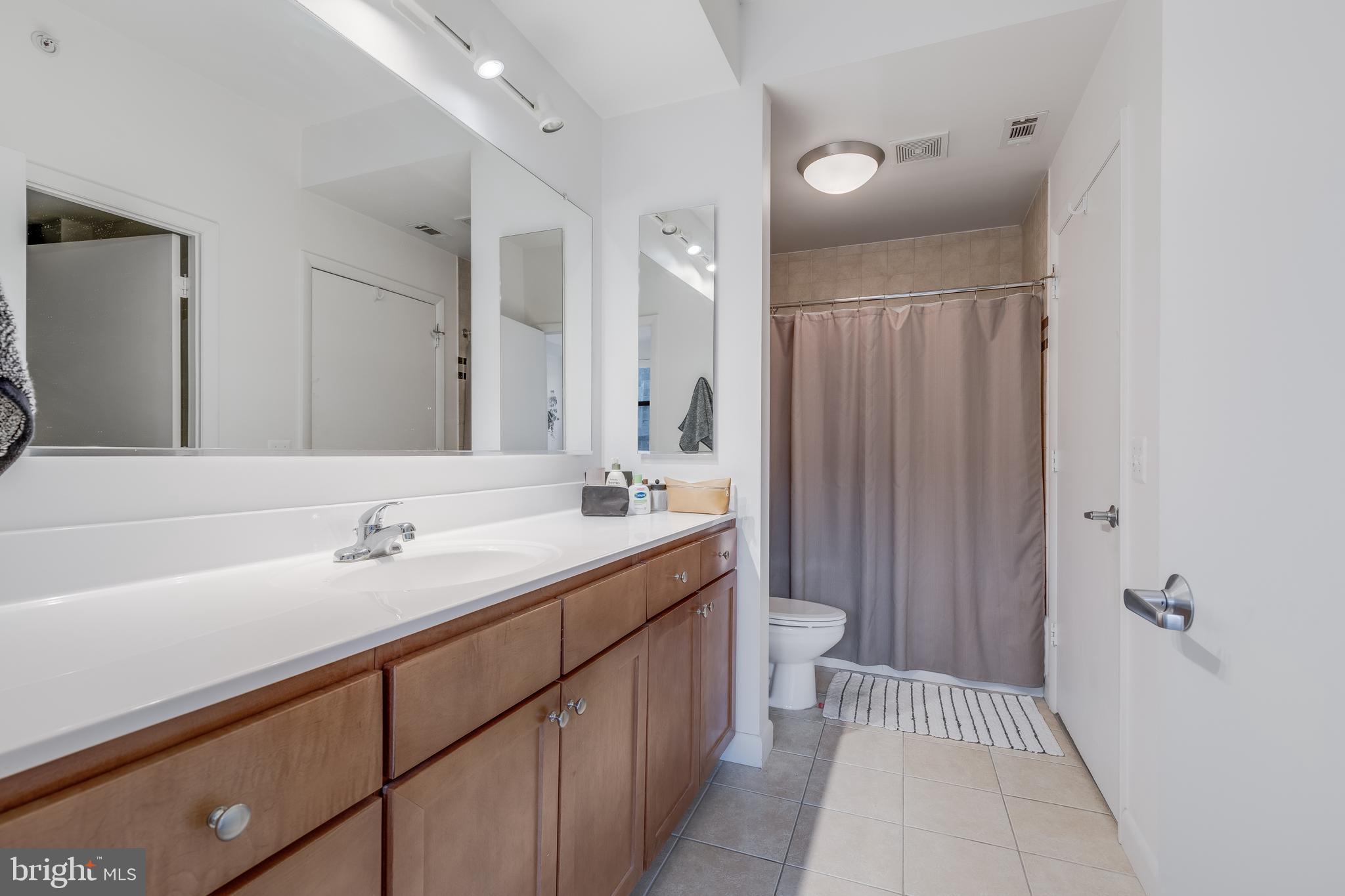 400 MASSACHUSETTS AVE NW #905