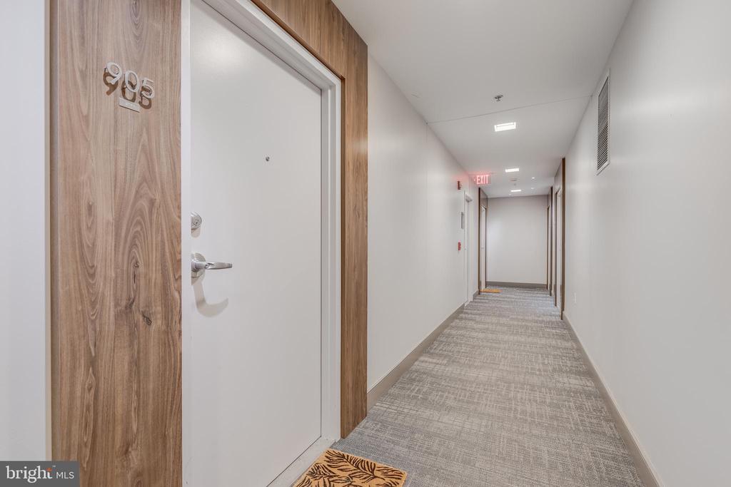 400 MASSACHUSETTS AVE NW #905