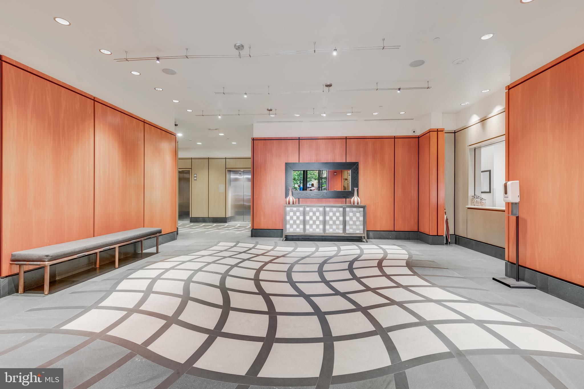 400 MASSACHUSETTS AVE NW #905