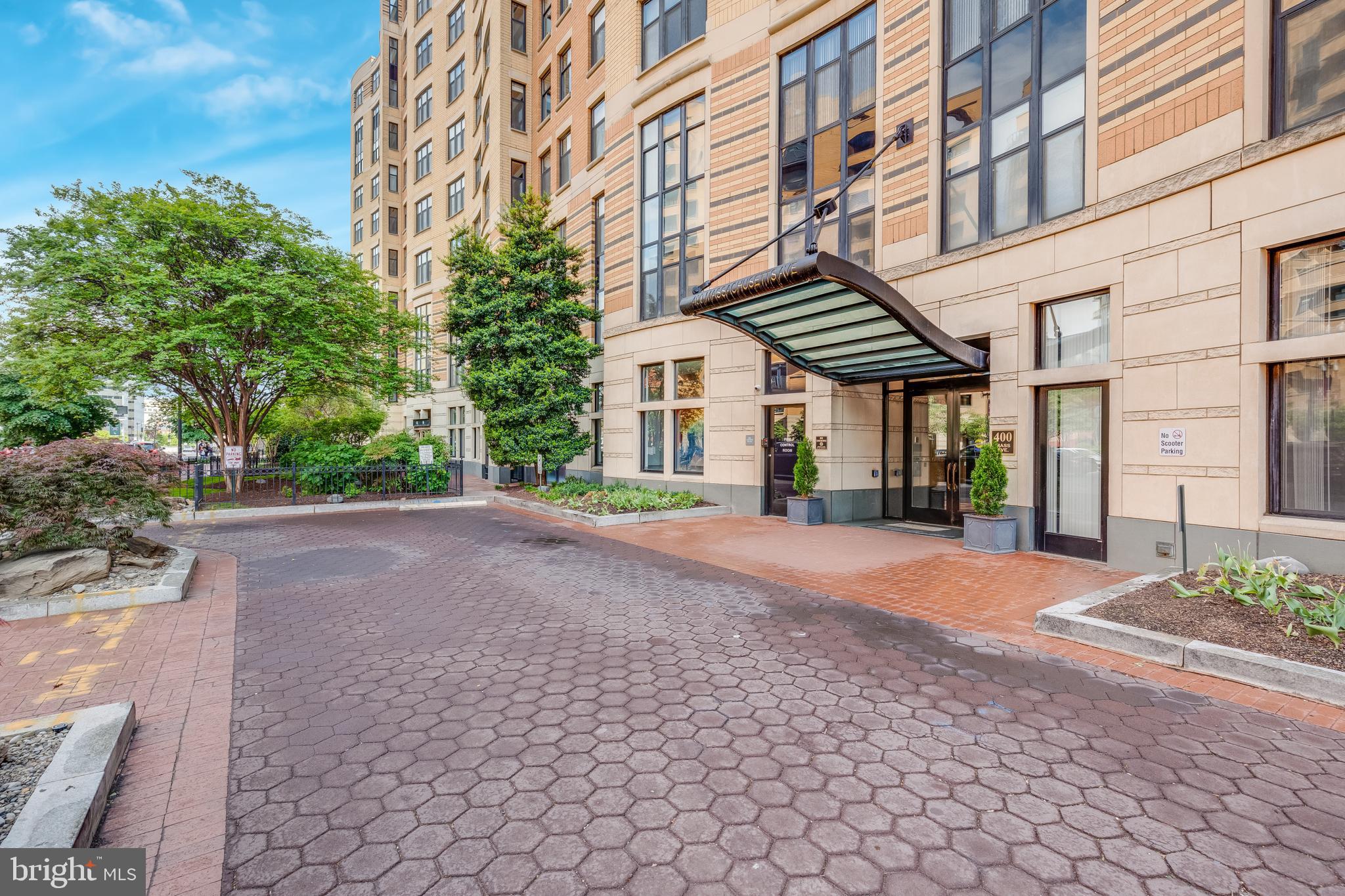 400 MASSACHUSETTS AVE NW #905