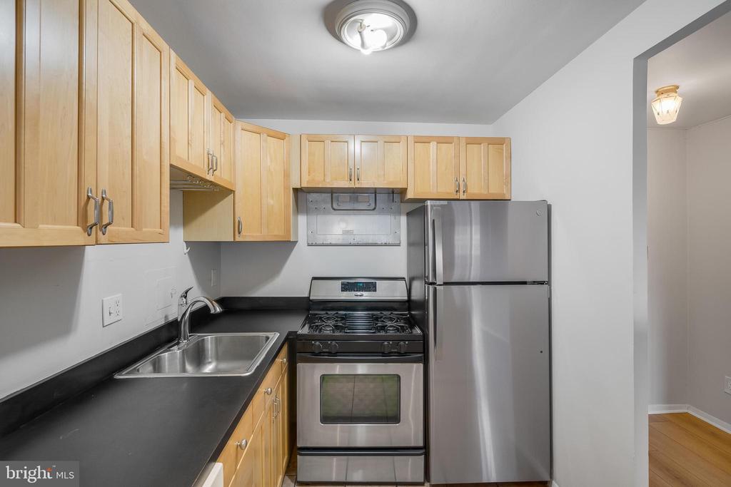 730 24TH ST NW #708