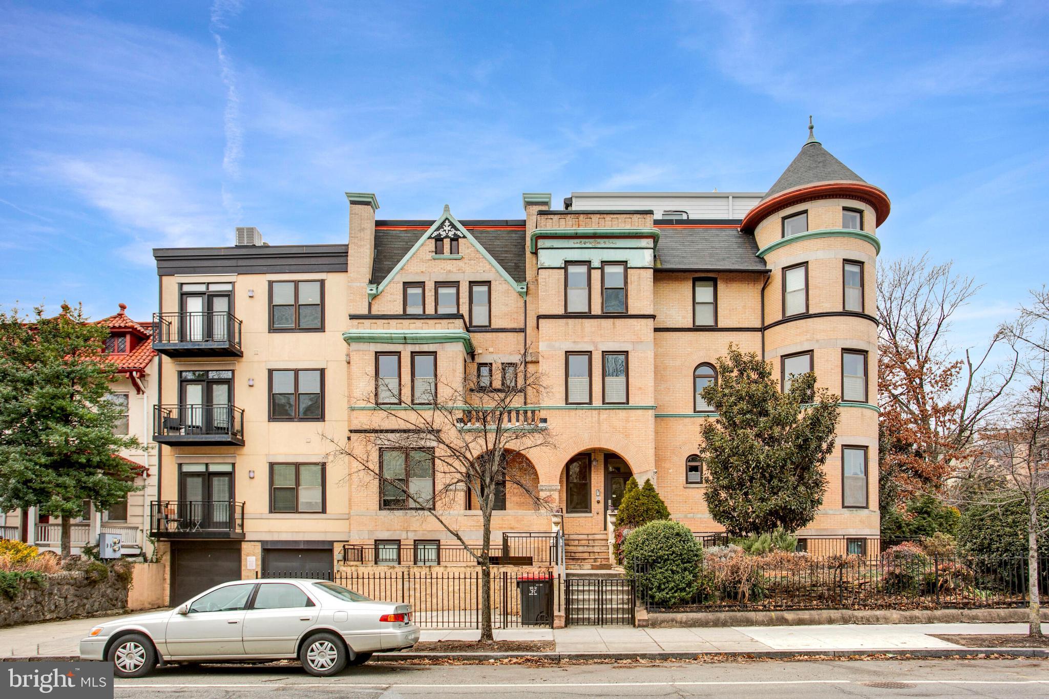 1300 Euclid St NW #4