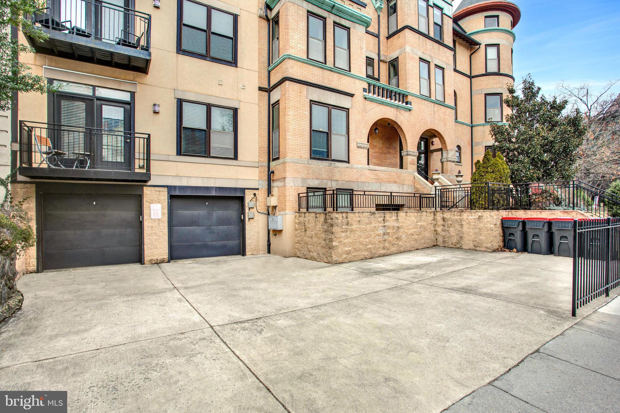 1300 Euclid St NW #4