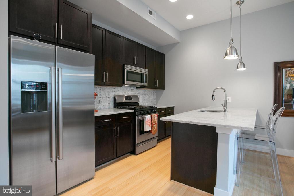 1300 Euclid St NW #4