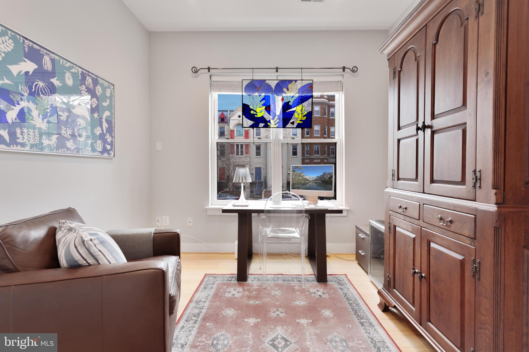 1300 Euclid St NW #4