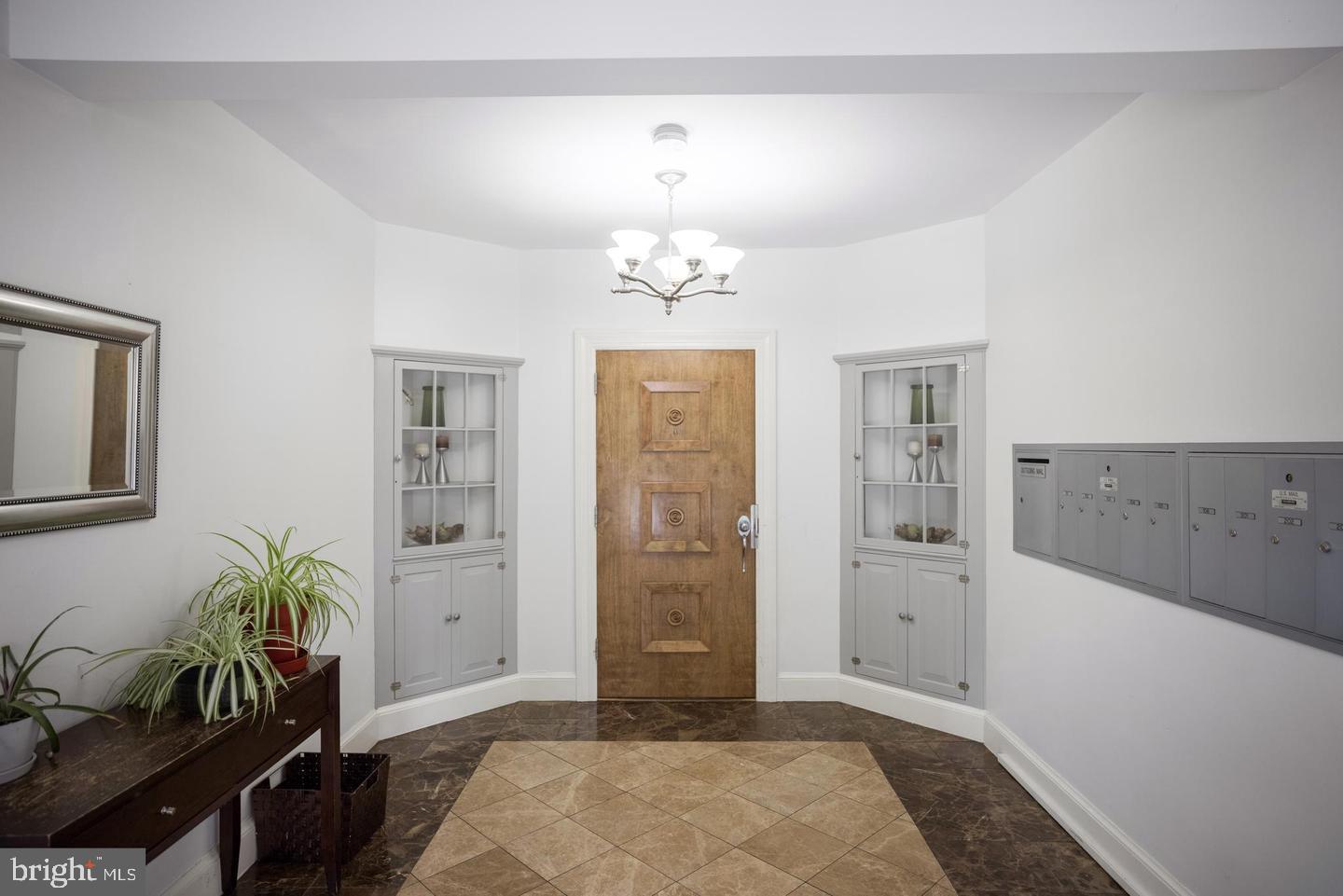 1810 CALIFORNIA ST NW #201