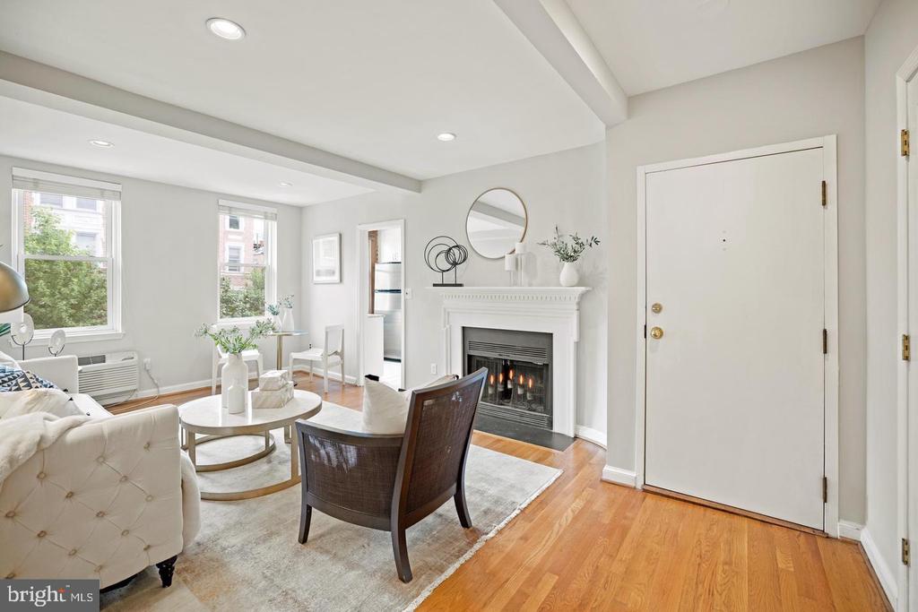 1810 CALIFORNIA ST NW #201