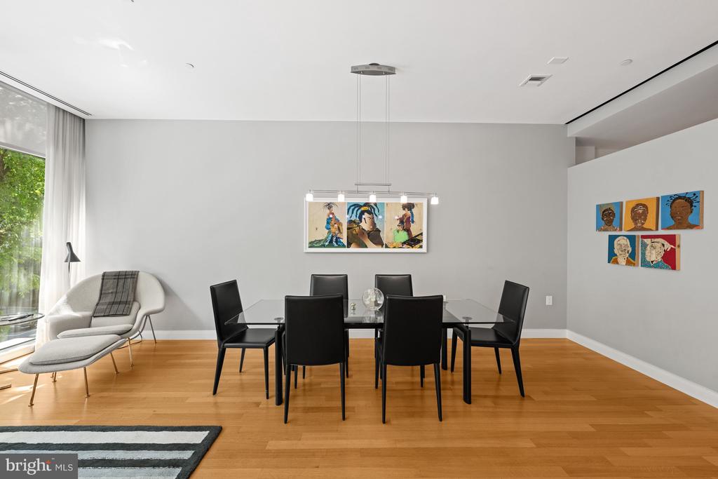 1177 22ND STREET NW Unit: 2E
