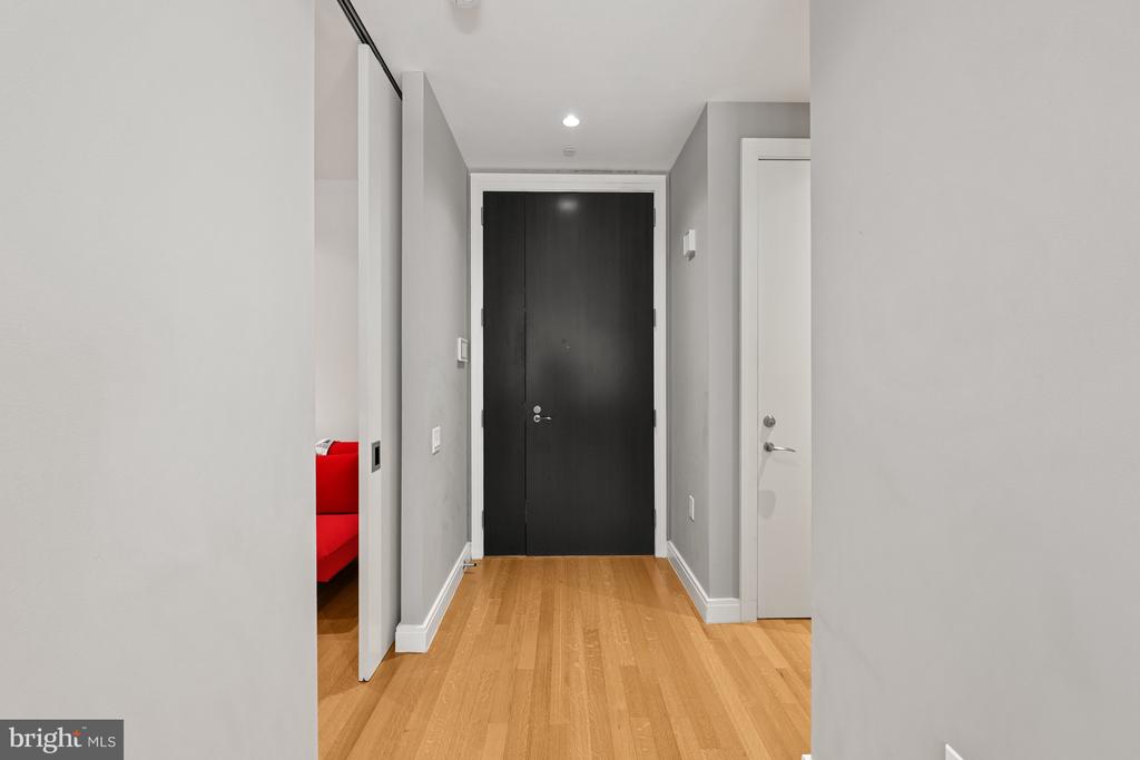 1177 22ND STREET NW Unit: 2E