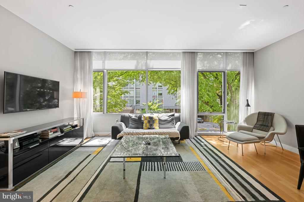 1177 22ND STREET NW Unit: 2E