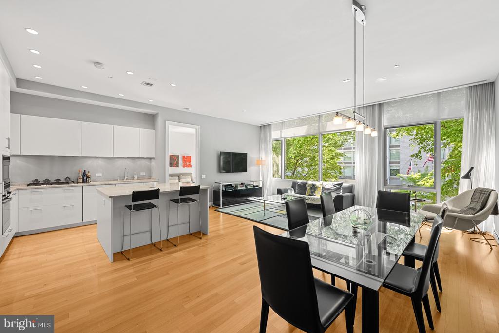 1177 22ND STREET NW Unit: 2E