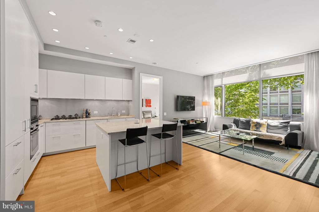 1177 22ND STREET NW Unit: 2E