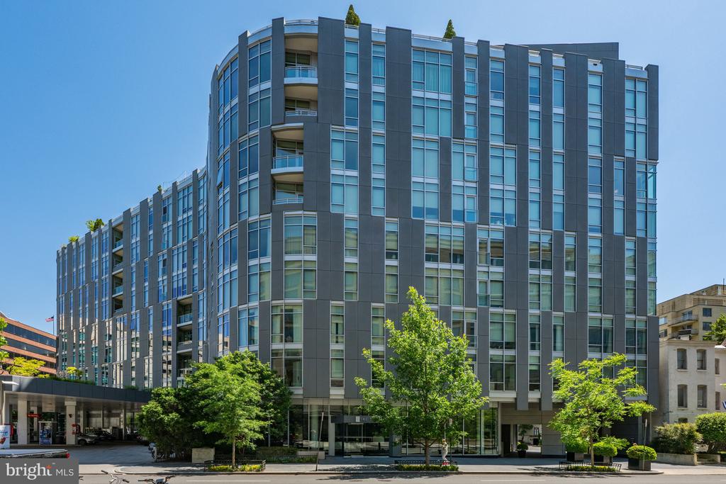 1177 22ND STREET NW Unit: 2E