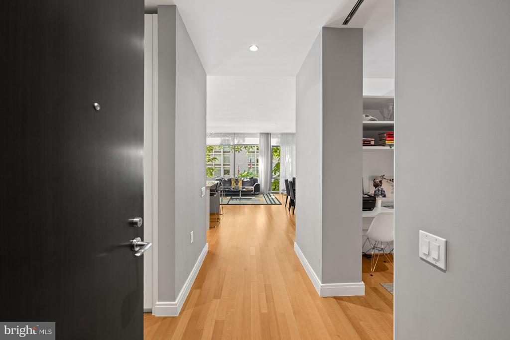 1177 22ND STREET NW Unit: 2E