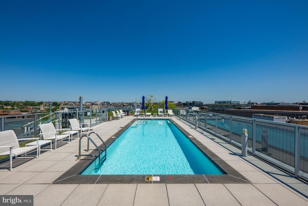 1177 22ND STREET NW Unit: 2E
