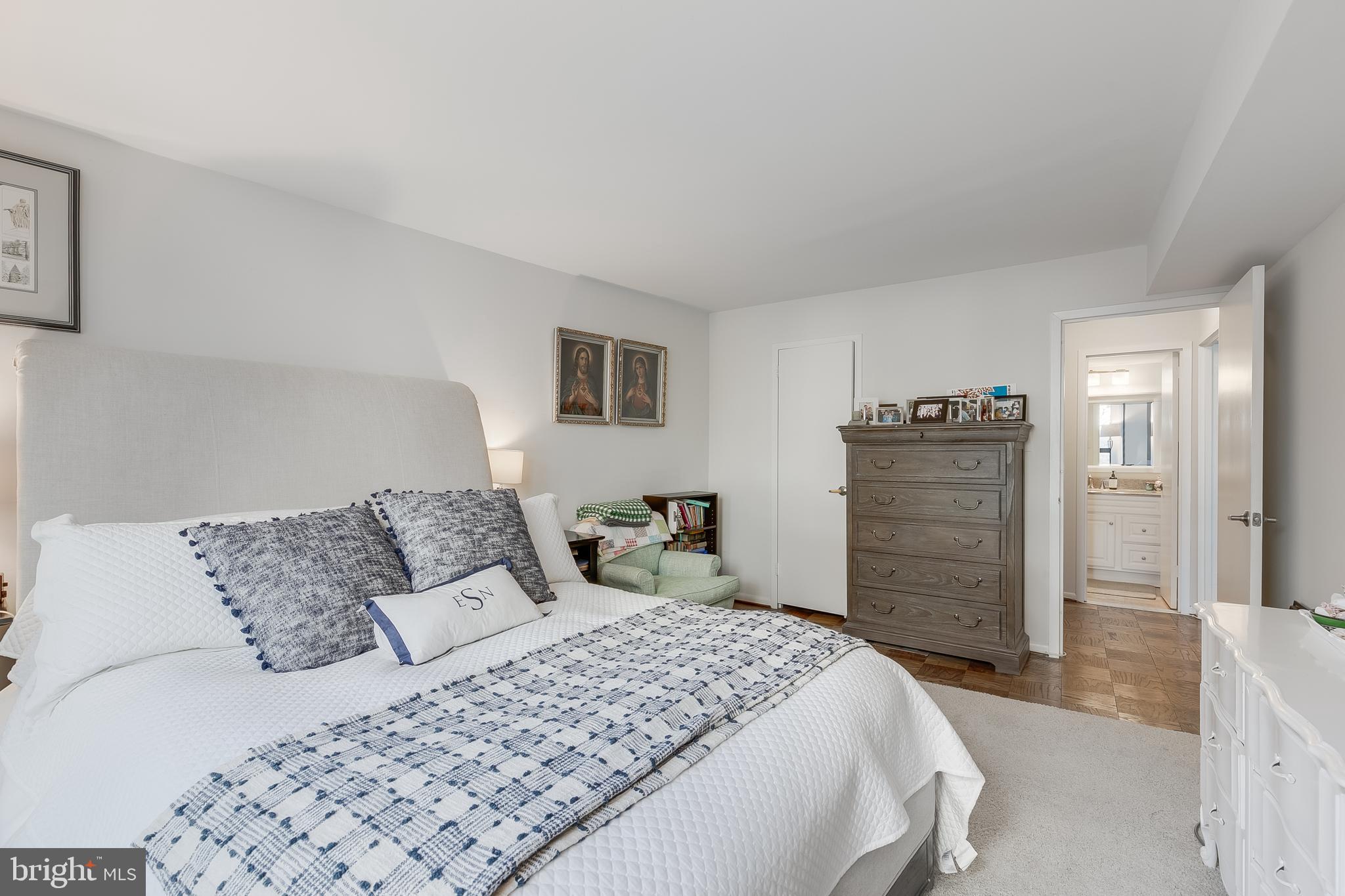 4620 N Park Ave #211e