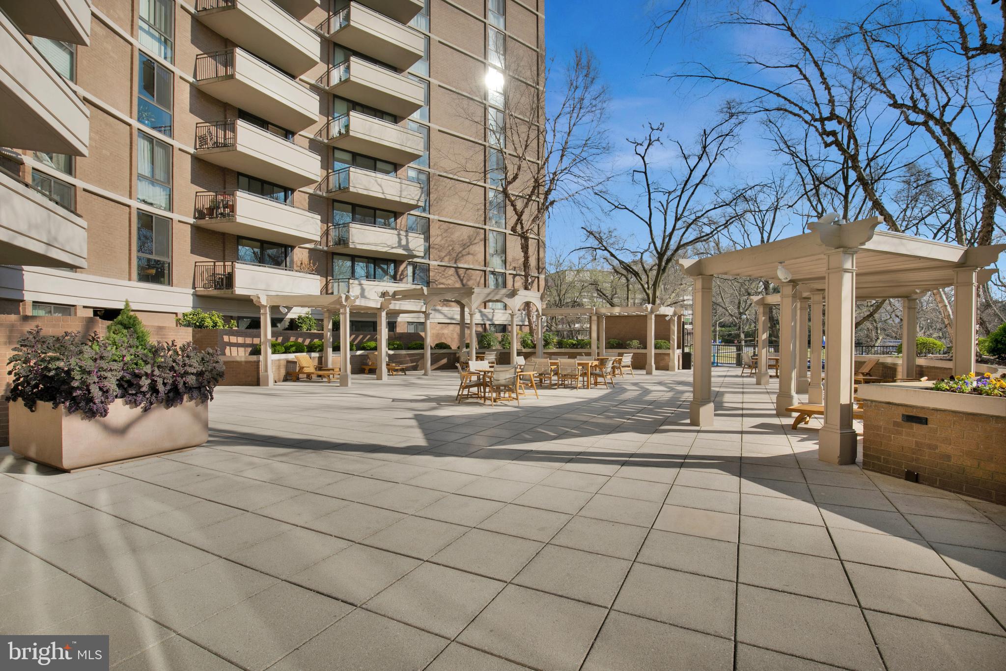 4620 N Park Ave #211e