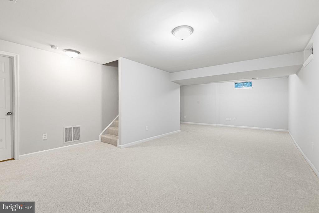 1102 BETTSTRAIL WAY