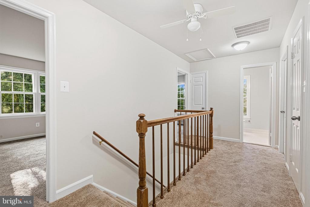 1102 BETTSTRAIL WAY