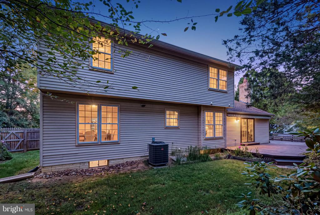 1102 BETTSTRAIL WAY