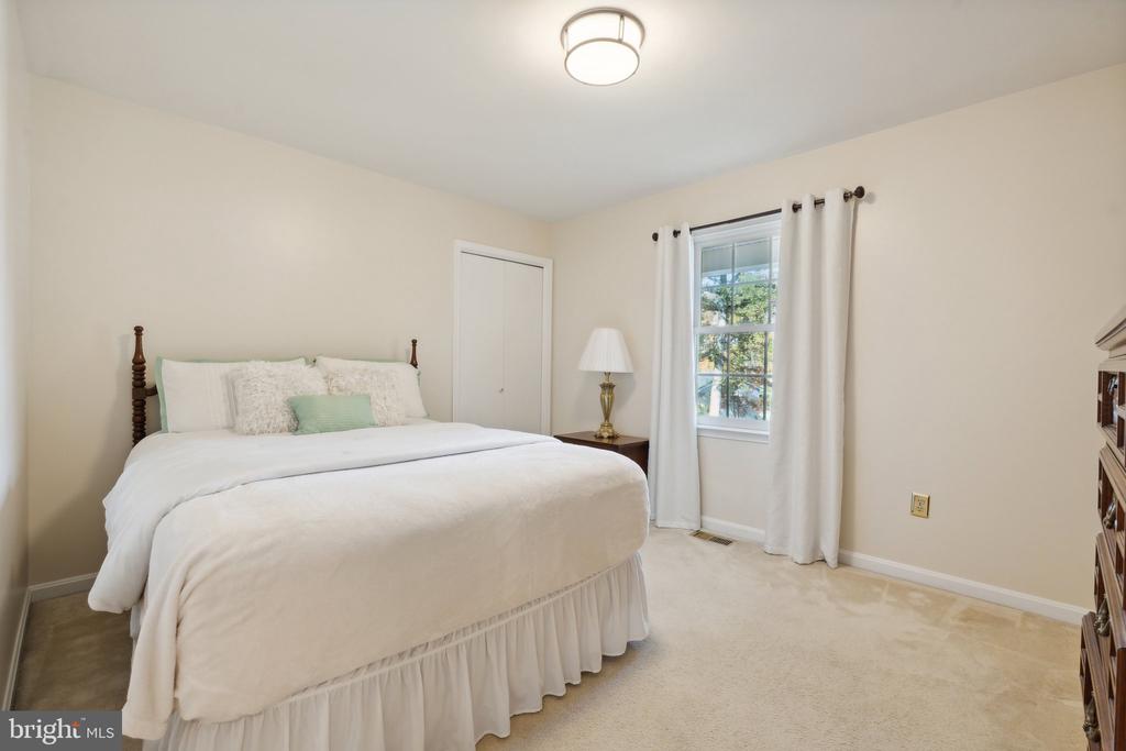 12805 DURNESS CIRCLE