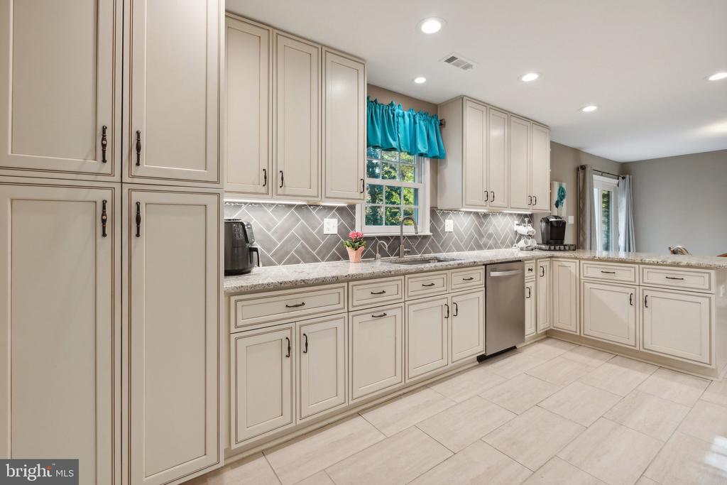 12805 DURNESS CIRCLE