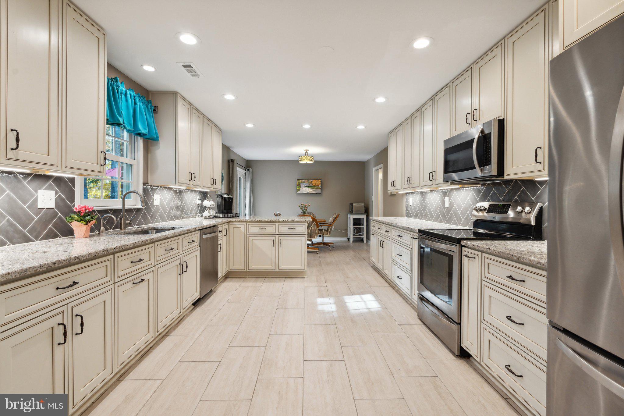 12805 DURNESS CIRCLE