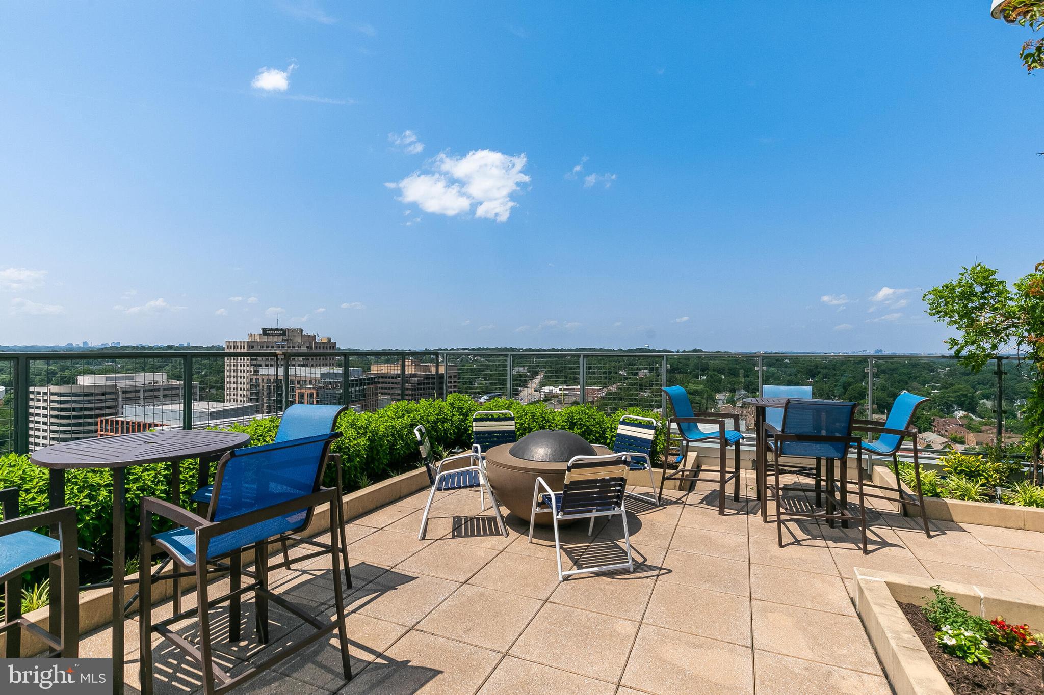 851 N Glebe Rd #1413