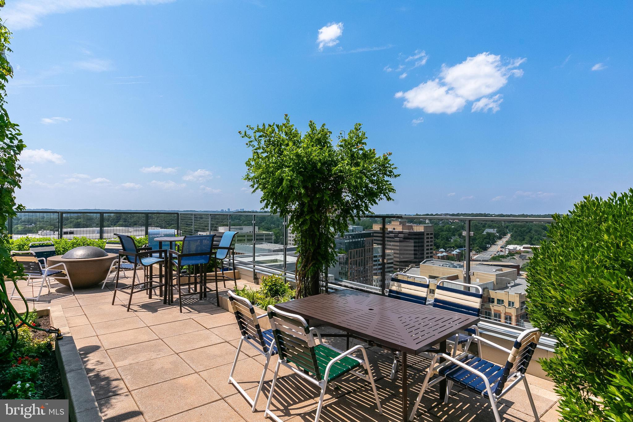 851 N Glebe Rd #1413