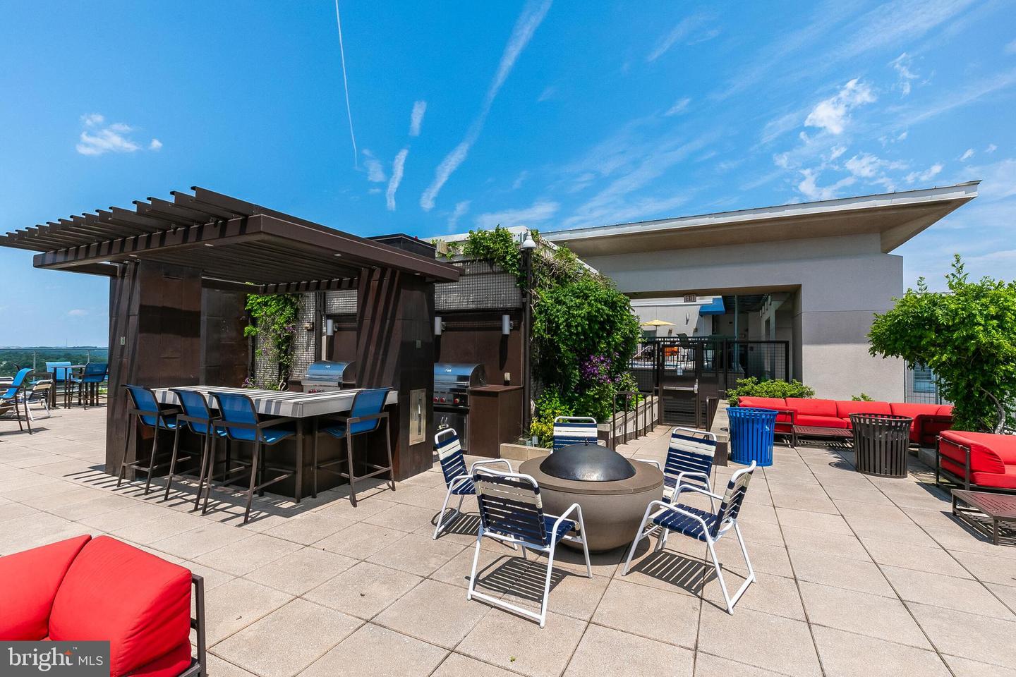 851 N Glebe Rd #1413