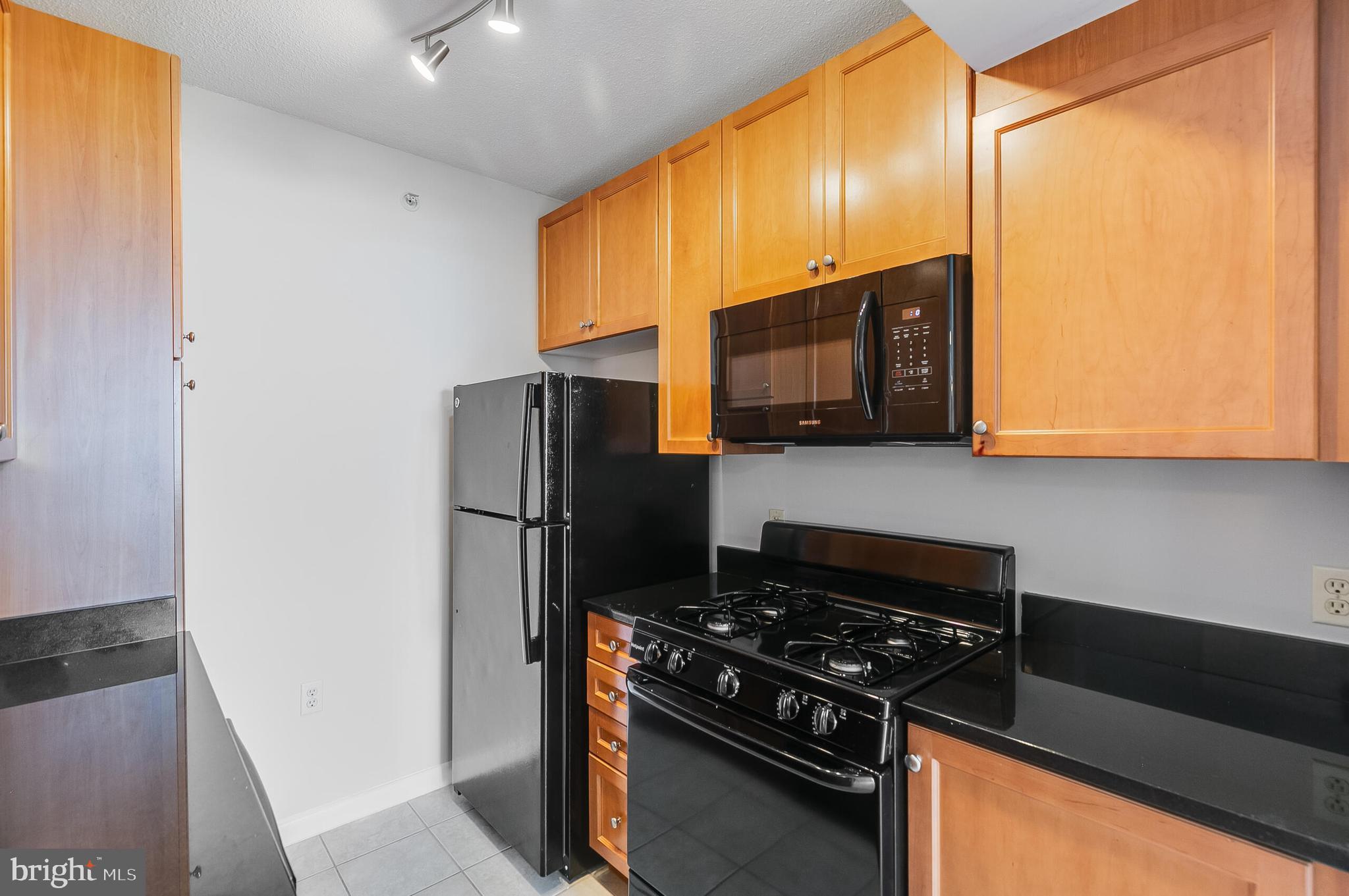 851 N Glebe Rd #1413