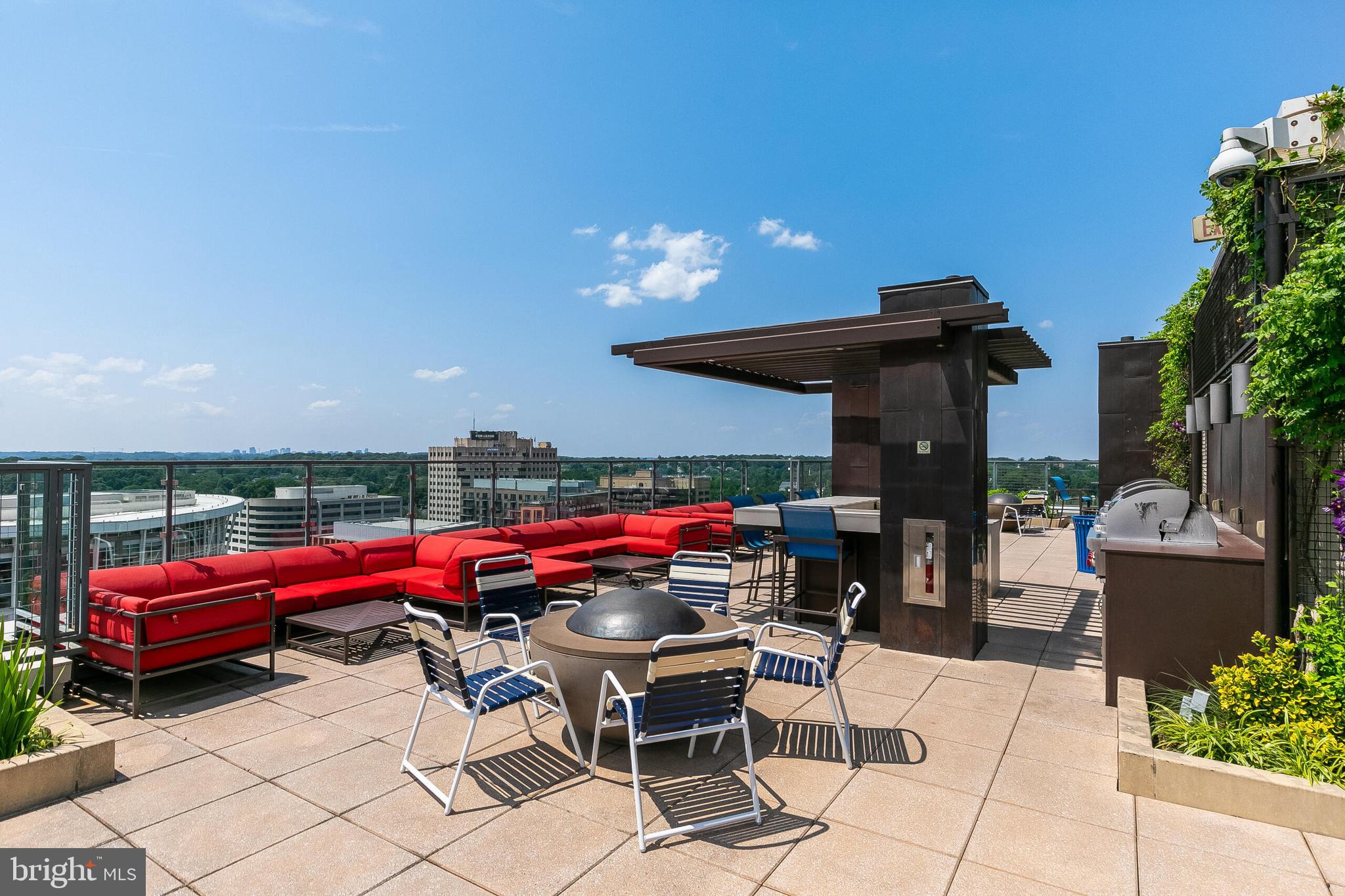 851 N Glebe Rd #1413