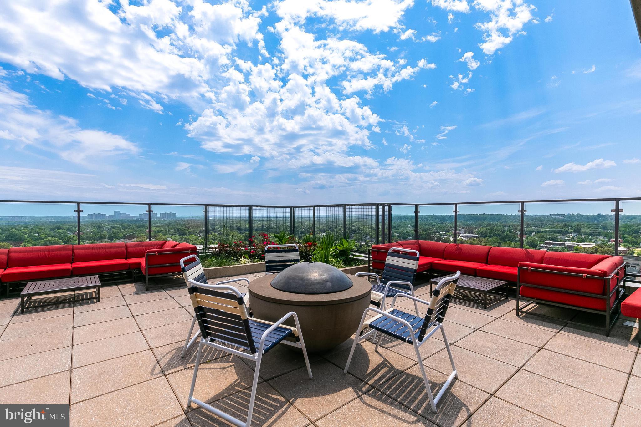 851 N Glebe Rd #1413