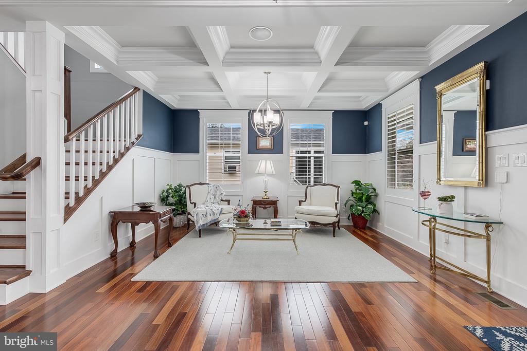 606 BARTON STREET