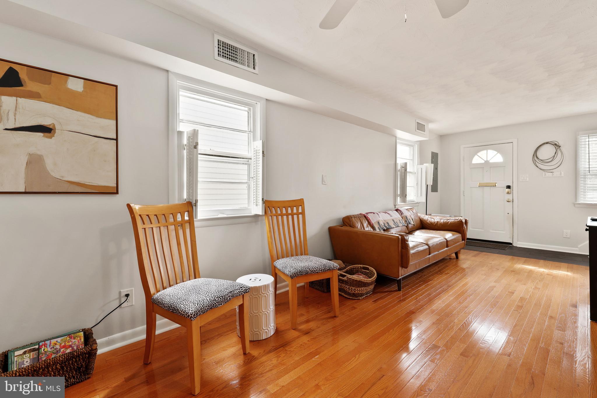323 N Fayette STREET