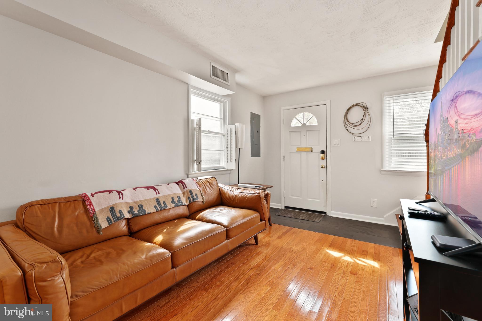 323 N Fayette STREET