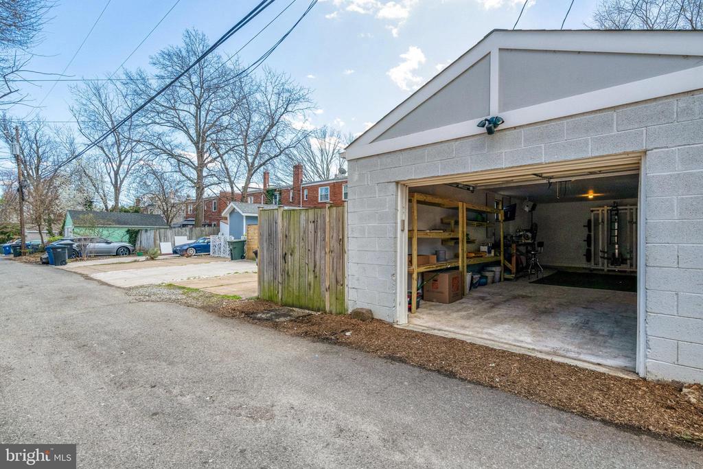 200 Wesmond Dr