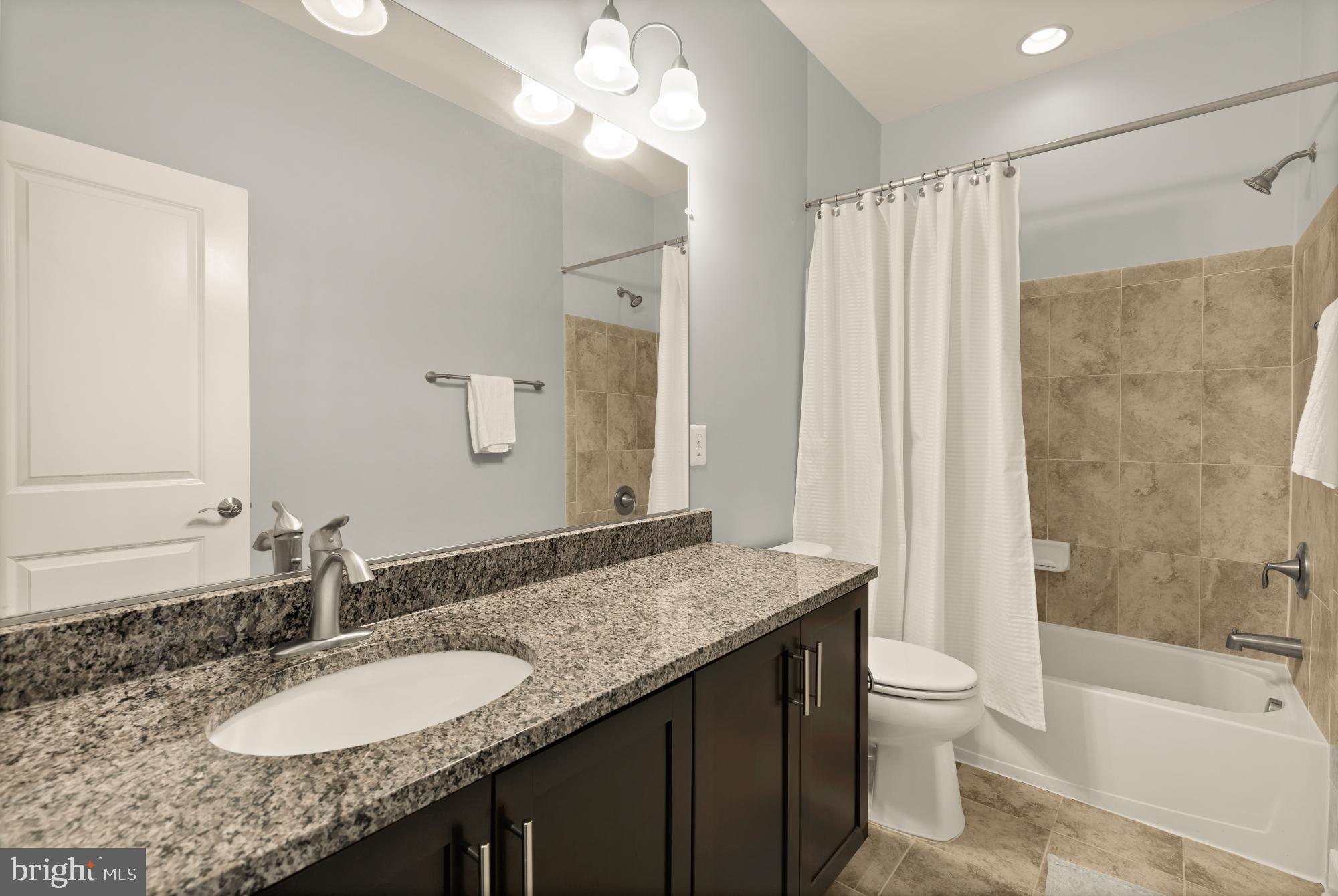 619 MCKENZIE AVENUE 102