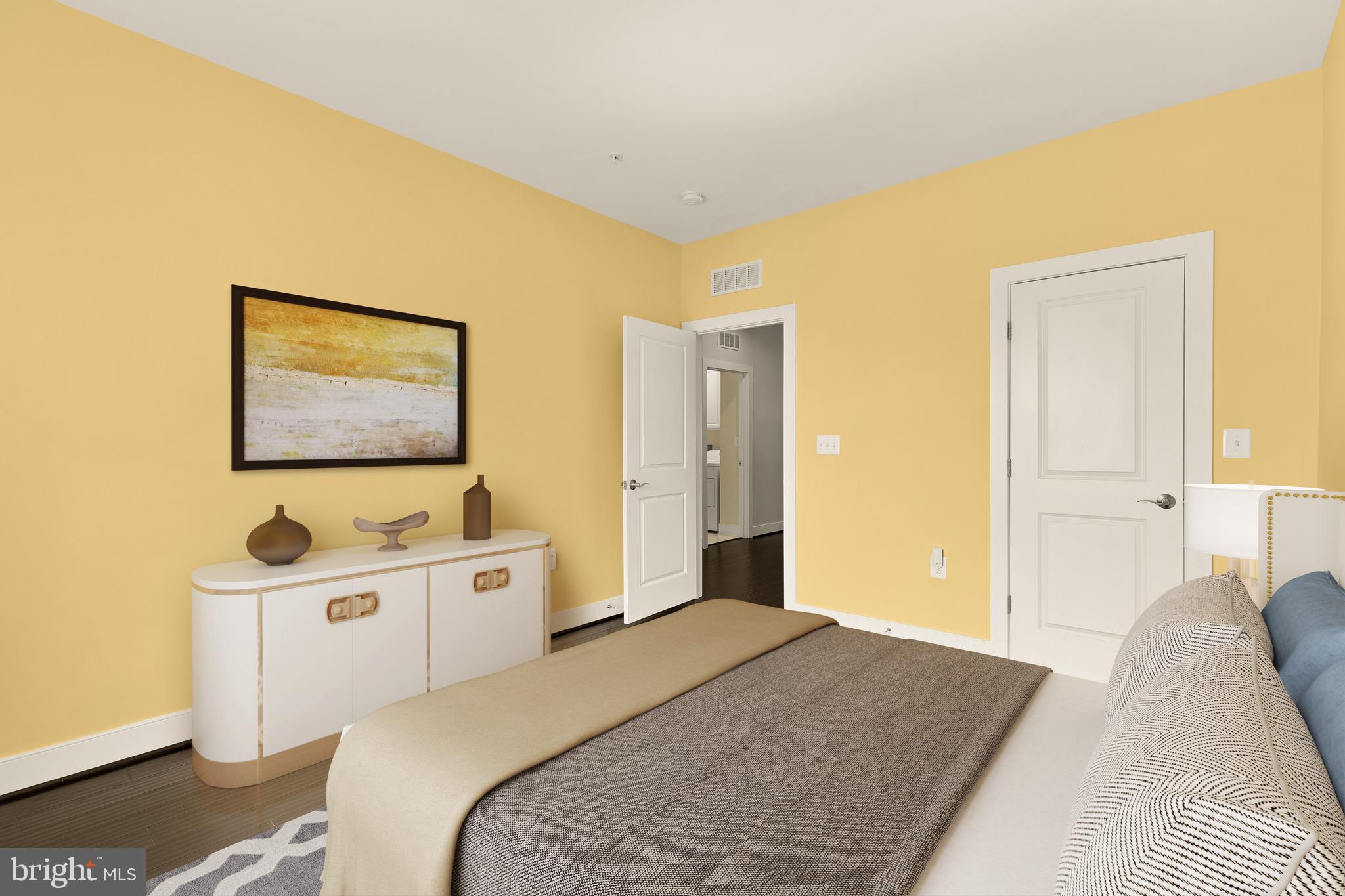 619 MCKENZIE AVENUE 102