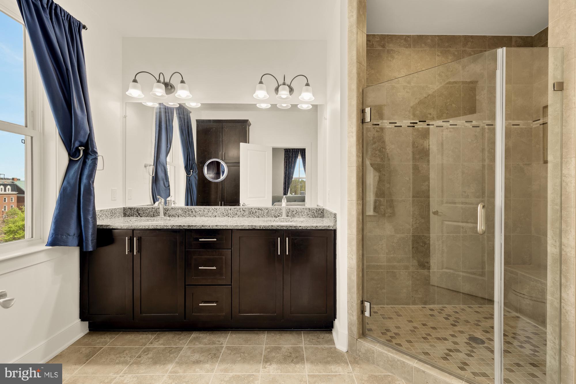 619 MCKENZIE AVENUE 102