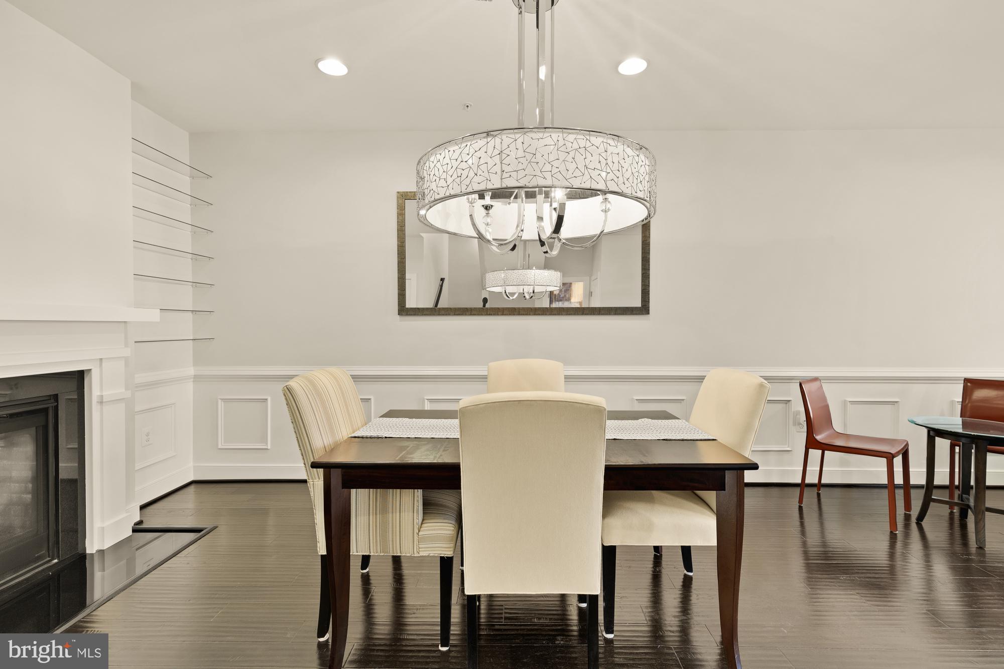 619 MCKENZIE AVENUE 102