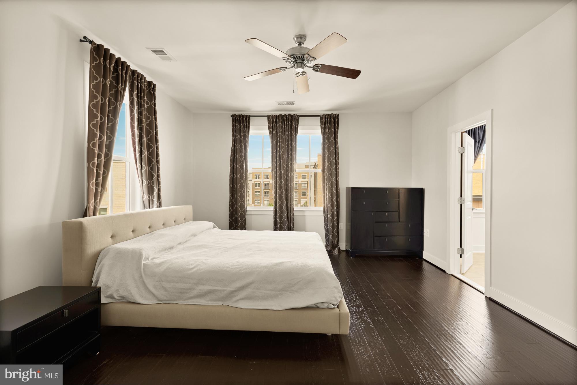 619 MCKENZIE AVENUE 102